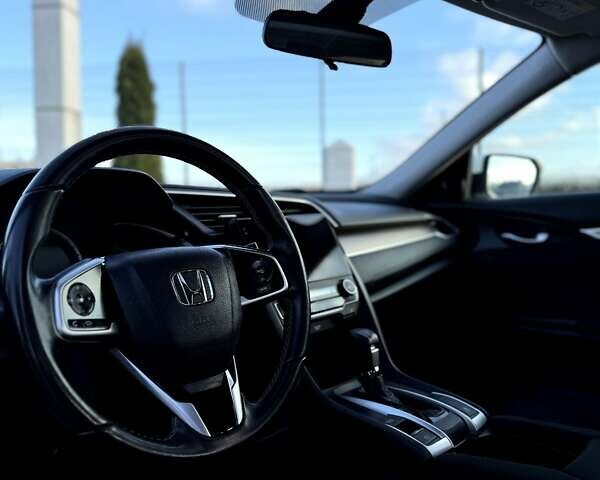 Білий Хонда Сівік, об'ємом двигуна 1.6 л та пробігом 83 тис. км за 15350 $, фото 5 на Automoto.ua