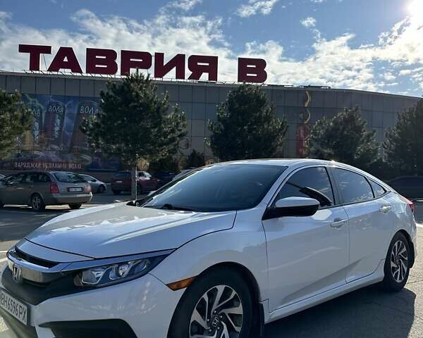 Білий Хонда Сівік, об'ємом двигуна 2 л та пробігом 130 тис. км за 13700 $, фото 2 на Automoto.ua