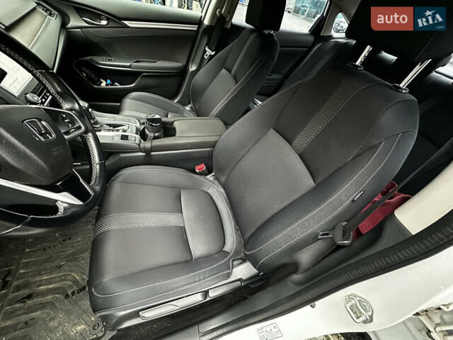 Білий Хонда Сівік, об'ємом двигуна 1.6 л та пробігом 83 тис. км за 14000 $, фото 9 на Automoto.ua