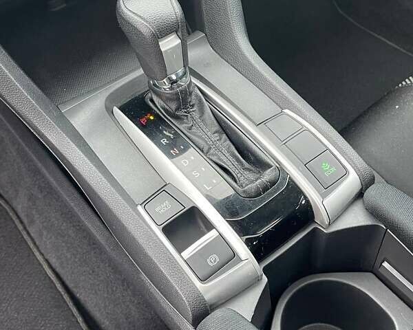 Белый Хонда Цивик, объемом двигателя 2 л и пробегом 62 тыс. км за 13800 $, фото 22 на Automoto.ua