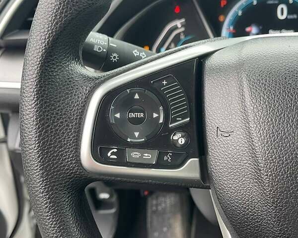 Белый Хонда Цивик, объемом двигателя 2 л и пробегом 62 тыс. км за 13800 $, фото 18 на Automoto.ua