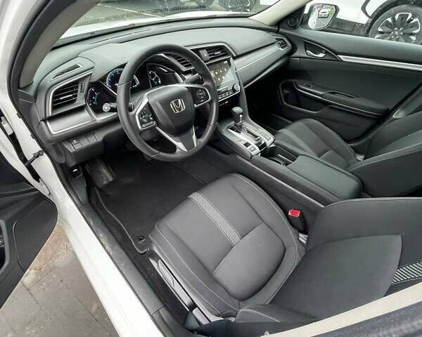 Белый Хонда Цивик, объемом двигателя 2 л и пробегом 62 тыс. км за 13800 $, фото 9 на Automoto.ua