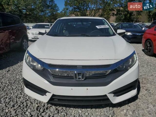 Белый Хонда Цивик, объемом двигателя 2 л и пробегом 107 тыс. км за 3300 $, фото 4 на Automoto.ua