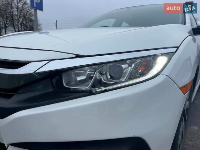 Белый Хонда Цивик, объемом двигателя 2 л и пробегом 62 тыс. км за 13800 $, фото 7 на Automoto.ua
