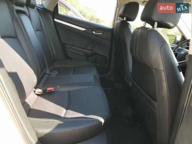 Белый Хонда Цивик, объемом двигателя 1.5 л и пробегом 57 тыс. км за 3500 $, фото 9 на Automoto.ua