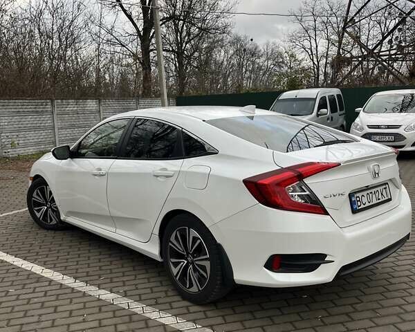 Білий Хонда Сівік, об'ємом двигуна 1.5 л та пробігом 163 тис. км за 15300 $, фото 7 на Automoto.ua