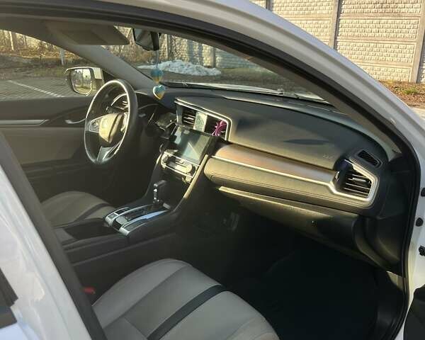 Білий Хонда Сівік, об'ємом двигуна 1.5 л та пробігом 163 тис. км за 15300 $, фото 13 на Automoto.ua