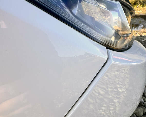 Белый Хонда Цивик, объемом двигателя 2 л и пробегом 63 тыс. км за 15200 $, фото 9 на Automoto.ua