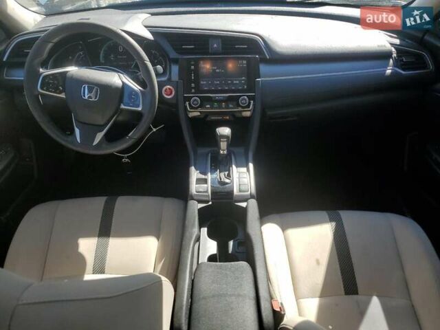 Белый Хонда Цивик, объемом двигателя 2 л и пробегом 107 тыс. км за 3300 $, фото 6 на Automoto.ua