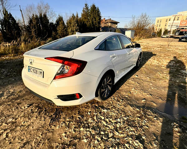 Белый Хонда Цивик, объемом двигателя 2 л и пробегом 63 тыс. км за 15200 $, фото 17 на Automoto.ua