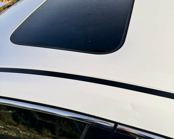 Белый Хонда Цивик, объемом двигателя 2 л и пробегом 63 тыс. км за 15200 $, фото 4 на Automoto.ua