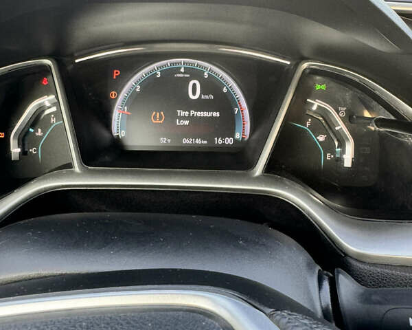 Белый Хонда Цивик, объемом двигателя 2 л и пробегом 63 тыс. км за 15200 $, фото 22 на Automoto.ua