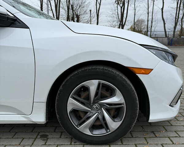 Белый Хонда Цивик, объемом двигателя 2 л и пробегом 88 тыс. км за 15200 $, фото 13 на Automoto.ua