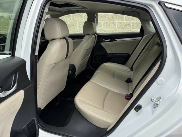 Белый Хонда Цивик, объемом двигателя 1.5 л и пробегом 37 тыс. км за 8100 $, фото 9 на Automoto.ua