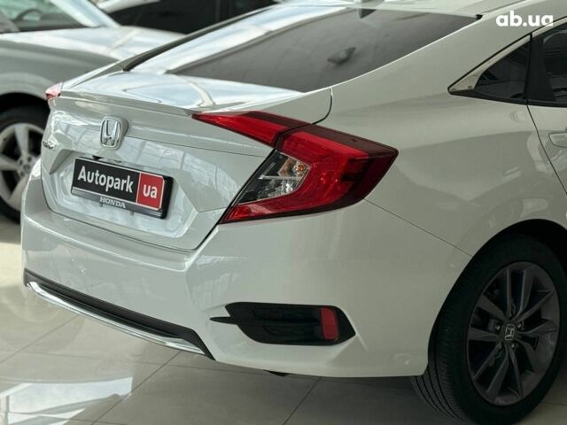 Белый Хонда Цивик, объемом двигателя 1.5 л и пробегом 69 тыс. км за 18490 $, фото 4 на Automoto.ua