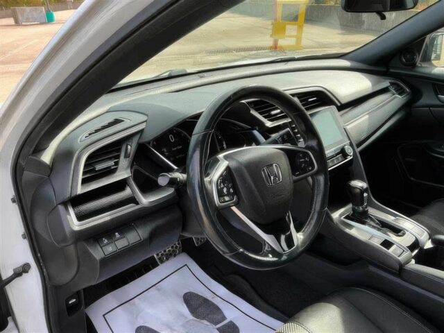 Белый Хонда Цивик, объемом двигателя 2 л и пробегом 47 тыс. км за 5500 $, фото 6 на Automoto.ua