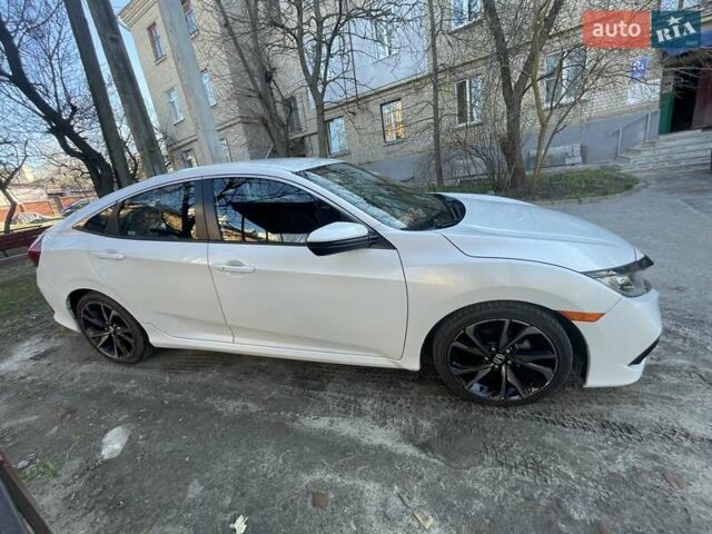 Белый Хонда Цивик, объемом двигателя 2 л и пробегом 24 тыс. км за 18000 $, фото 6 на Automoto.ua
