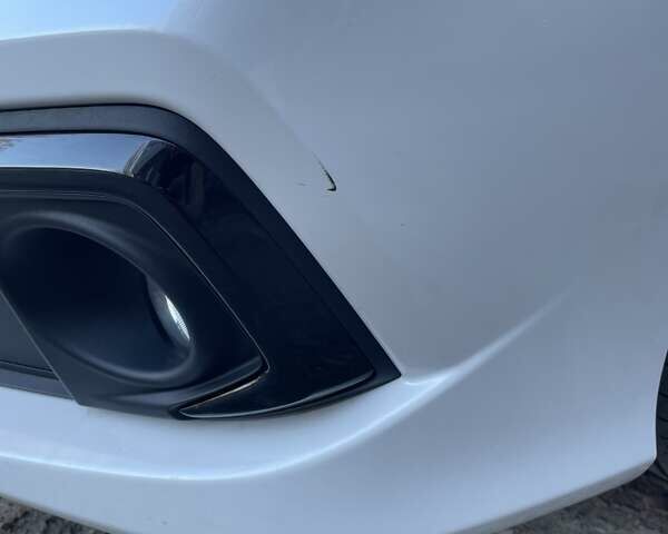 Белый Хонда Цивик, объемом двигателя 2 л и пробегом 24 тыс. км за 18000 $, фото 10 на Automoto.ua