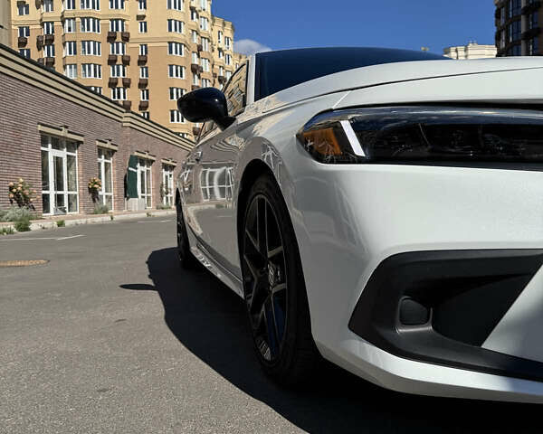 Белый Хонда Цивик, объемом двигателя 2 л и пробегом 38 тыс. км за 25000 $, фото 2 на Automoto.ua