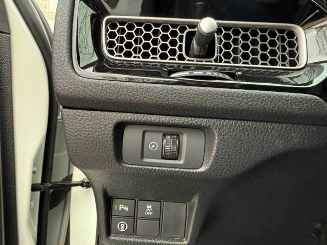 Белый Хонда Цивик, объемом двигателя 1.5 л и пробегом 1 тыс. км за 18900 $, фото 18 на Automoto.ua