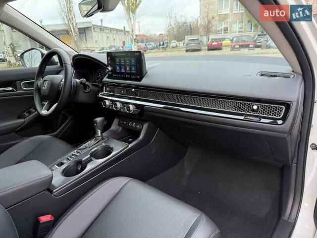 Белый Хонда Цивик, объемом двигателя 1.5 л и пробегом 1 тыс. км за 18900 $, фото 11 на Automoto.ua