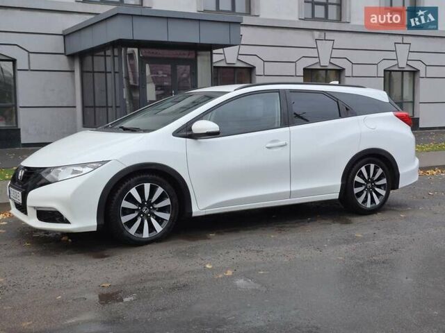 Белый Хонда Цивик, объемом двигателя 1.6 л и пробегом 172 тыс. км за 9900 $, фото 1 на Automoto.ua