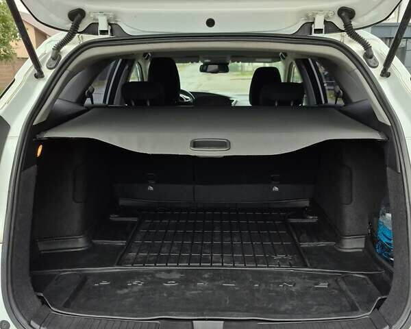 Белый Хонда Цивик, объемом двигателя 1.6 л и пробегом 172 тыс. км за 9900 $, фото 26 на Automoto.ua