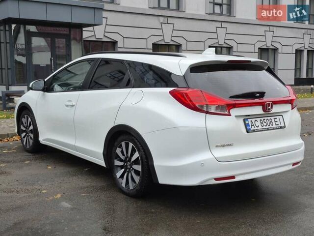 Белый Хонда Цивик, объемом двигателя 1.6 л и пробегом 172 тыс. км за 9900 $, фото 5 на Automoto.ua