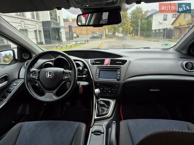 Белый Хонда Цивик, объемом двигателя 1.6 л и пробегом 172 тыс. км за 9900 $, фото 23 на Automoto.ua