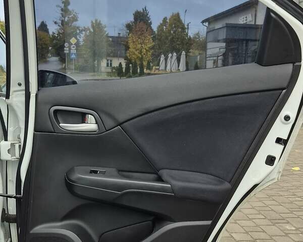 Белый Хонда Цивик, объемом двигателя 1.6 л и пробегом 172 тыс. км за 9900 $, фото 29 на Automoto.ua