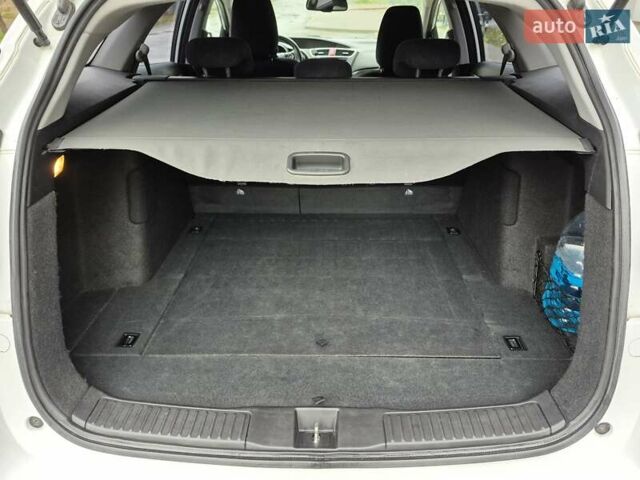 Белый Хонда Цивик, объемом двигателя 1.6 л и пробегом 172 тыс. км за 9900 $, фото 25 на Automoto.ua