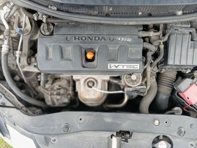 Бежевый Хонда Цивик, объемом двигателя 1.8 л и пробегом 191 тыс. км за 5000 $, фото 6 на Automoto.ua