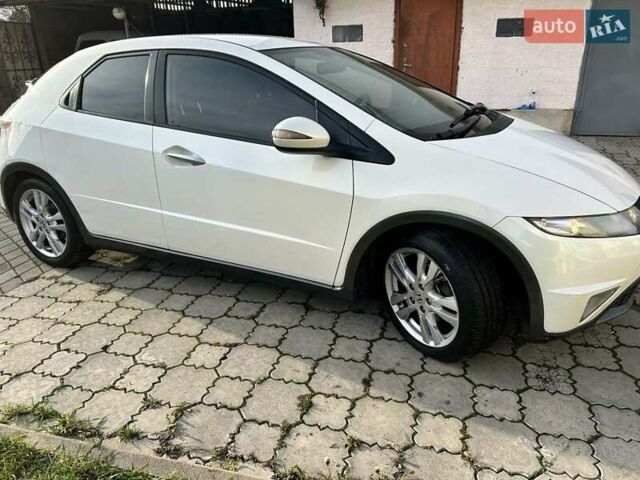 Бежевый Хонда Цивик, объемом двигателя 1.8 л и пробегом 240 тыс. км за 8900 $, фото 8 на Automoto.ua