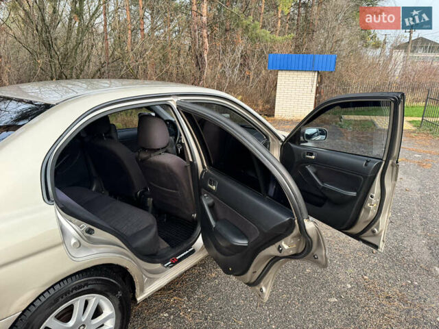 Бежевый Хонда Цивик, объемом двигателя 1.4 л и пробегом 241 тыс. км за 3100 $, фото 11 на Automoto.ua