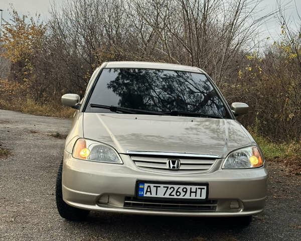 Бежевый Хонда Цивик, объемом двигателя 1.4 л и пробегом 241 тыс. км за 3100 $, фото 1 на Automoto.ua