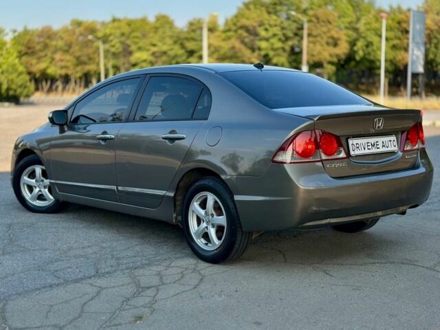 Бежевый Хонда Цивик, объемом двигателя 1.3 л и пробегом 235 тыс. км за 5499 $, фото 6 на Automoto.ua