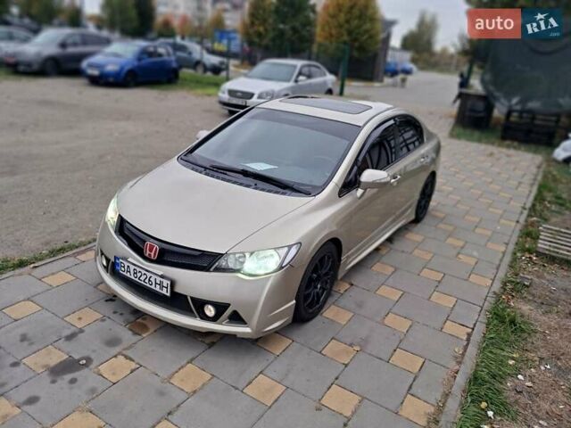 Бежевый Хонда Цивик, объемом двигателя 1.8 л и пробегом 280 тыс. км за 6500 $, фото 6 на Automoto.ua