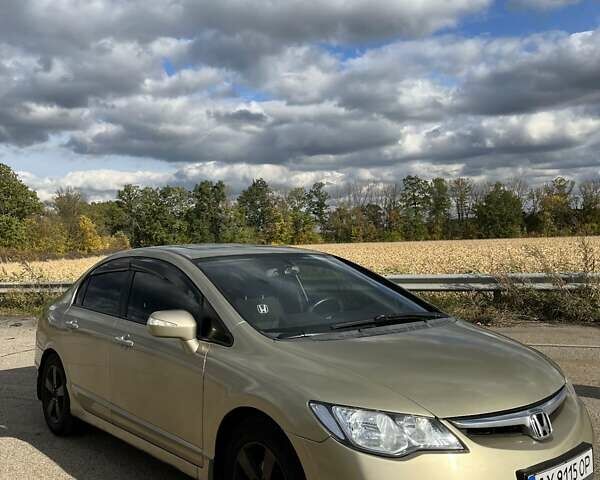 Бежевий Хонда Сівік, об'ємом двигуна 1.8 л та пробігом 263 тис. км за 7000 $, фото 31 на Automoto.ua