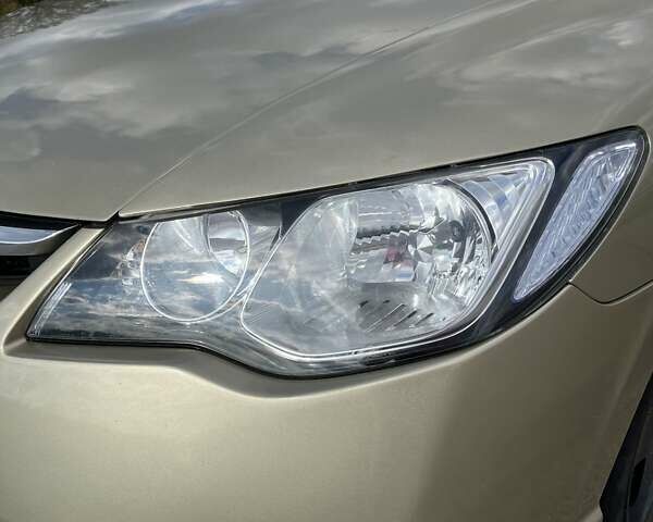 Бежевий Хонда Сівік, об'ємом двигуна 1.8 л та пробігом 263 тис. км за 7000 $, фото 20 на Automoto.ua