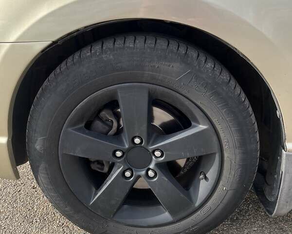 Бежевий Хонда Сівік, об'ємом двигуна 1.8 л та пробігом 263 тис. км за 7000 $, фото 33 на Automoto.ua