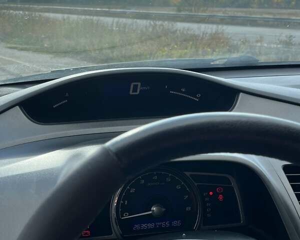 Бежевий Хонда Сівік, об'ємом двигуна 1.8 л та пробігом 263 тис. км за 7000 $, фото 1 на Automoto.ua