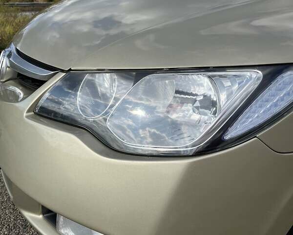 Бежевий Хонда Сівік, об'ємом двигуна 1.8 л та пробігом 263 тис. км за 7000 $, фото 22 на Automoto.ua