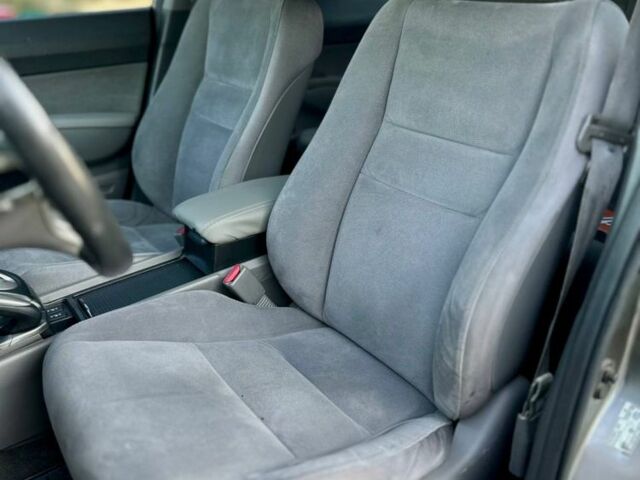 Бежевый Хонда Цивик, объемом двигателя 1.3 л и пробегом 235 тыс. км за 5499 $, фото 8 на Automoto.ua