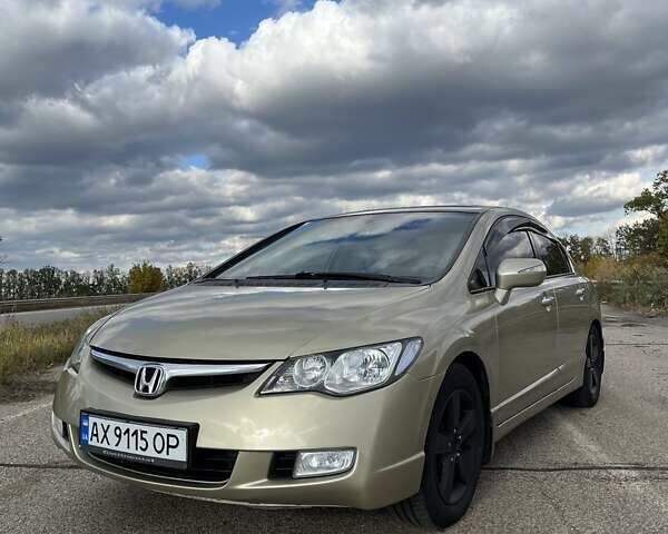 Бежевий Хонда Сівік, об'ємом двигуна 1.8 л та пробігом 263 тис. км за 7000 $, фото 32 на Automoto.ua