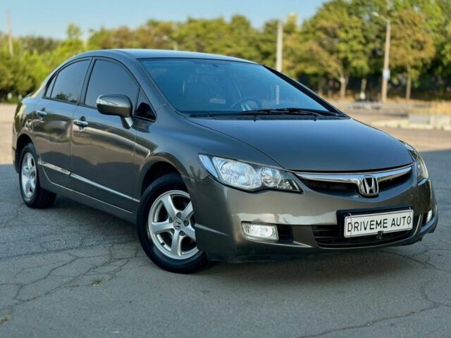 Бежевый Хонда Цивик, объемом двигателя 1.3 л и пробегом 235 тыс. км за 5499 $, фото 2 на Automoto.ua