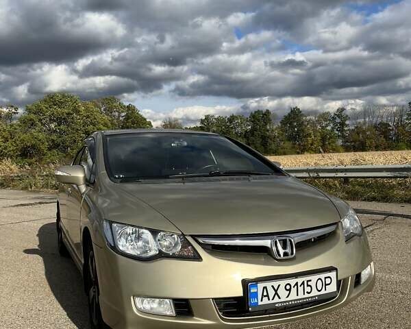 Бежевий Хонда Сівік, об'ємом двигуна 1.8 л та пробігом 263 тис. км за 7000 $, фото 26 на Automoto.ua