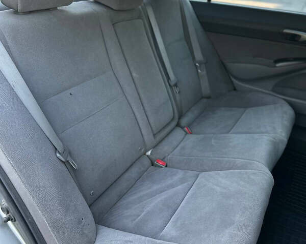 Бежевий Хонда Сівік, об'ємом двигуна 1.3 л та пробігом 235 тис. км за 5499 $, фото 16 на Automoto.ua