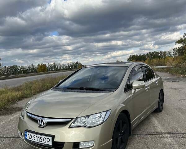 Бежевий Хонда Сівік, об'ємом двигуна 1.8 л та пробігом 263 тис. км за 7000 $, фото 9 на Automoto.ua