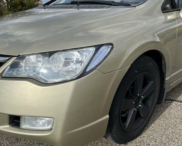 Бежевий Хонда Сівік, об'ємом двигуна 1.8 л та пробігом 263 тис. км за 7000 $, фото 24 на Automoto.ua