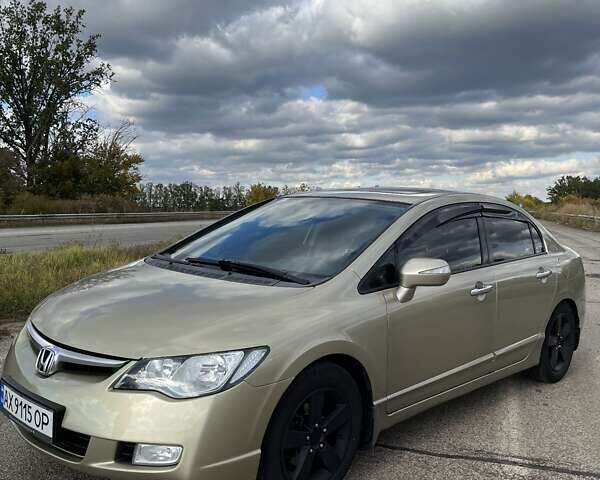 Бежевий Хонда Сівік, об'ємом двигуна 1.8 л та пробігом 263 тис. км за 7000 $, фото 35 на Automoto.ua